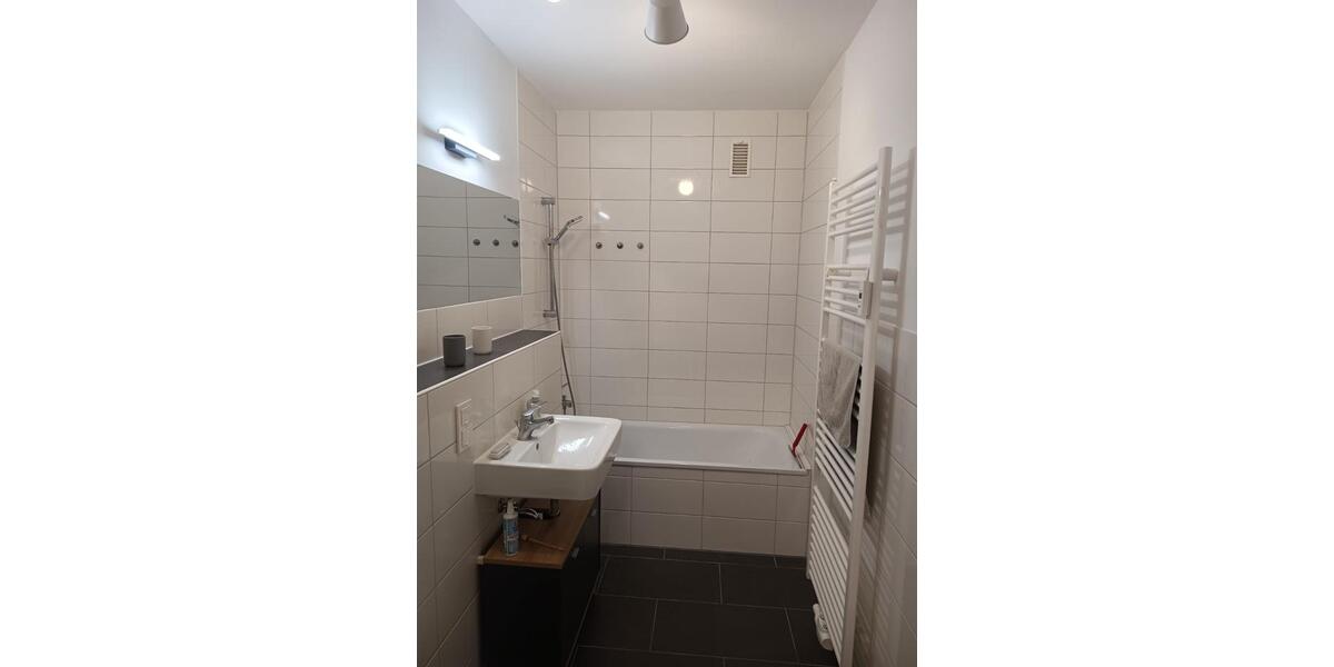 Wohnen auf Zeit Köln Nippes - 2 Zimmer, 63 m&sup2;, 1.600&euro; | Angebot:25057813