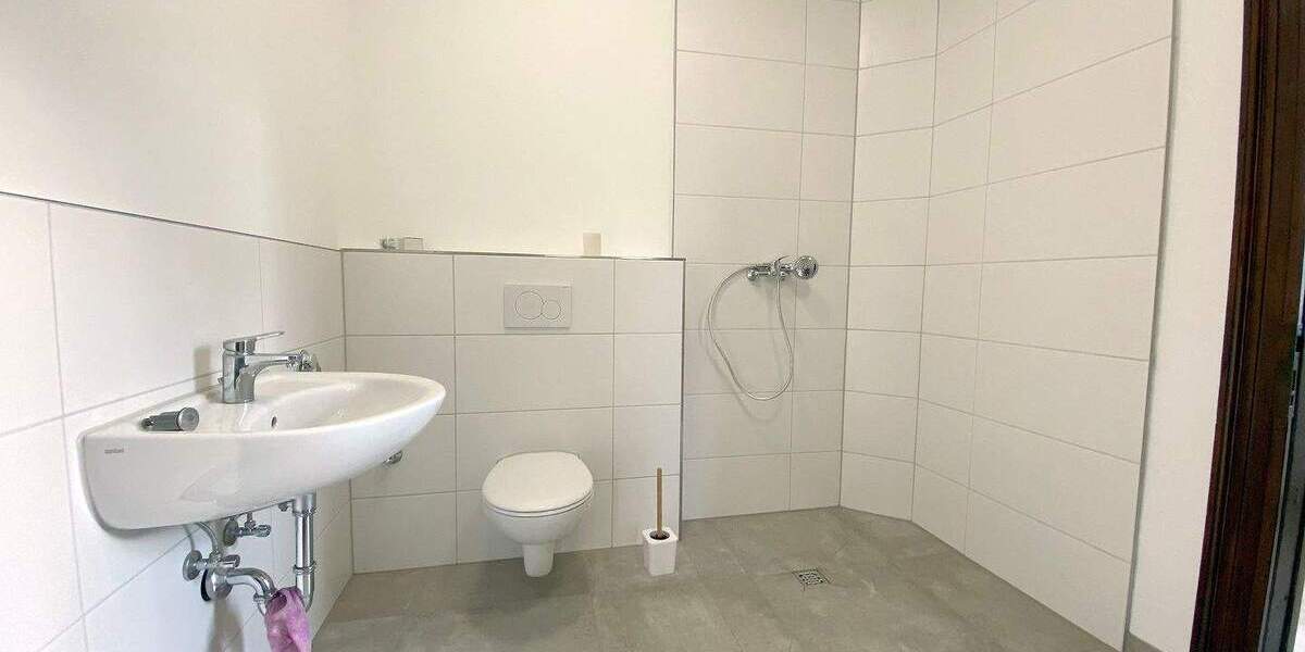 Gewerbeobjekt Neuwied - 5 Zimmer, 195 m&sup2;, 1.500&euro; | Angebot:24974442