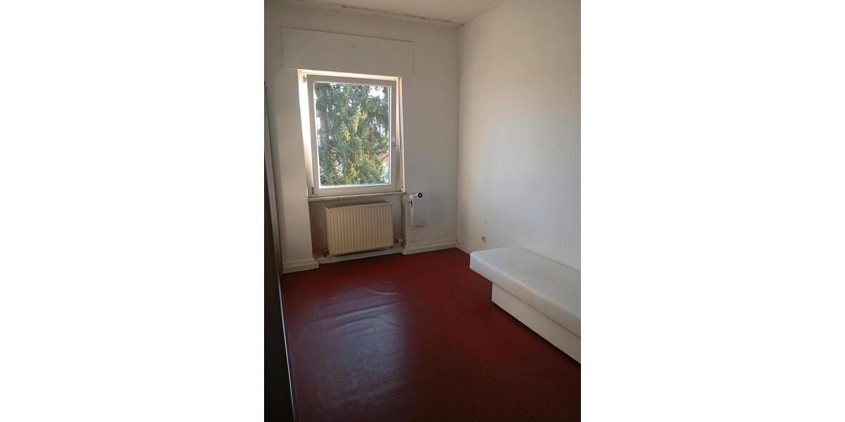 Etagenwohnung Offenburg - 1 Zimmer, 16 m&sup2;, 300&euro; | Angebot:26241656