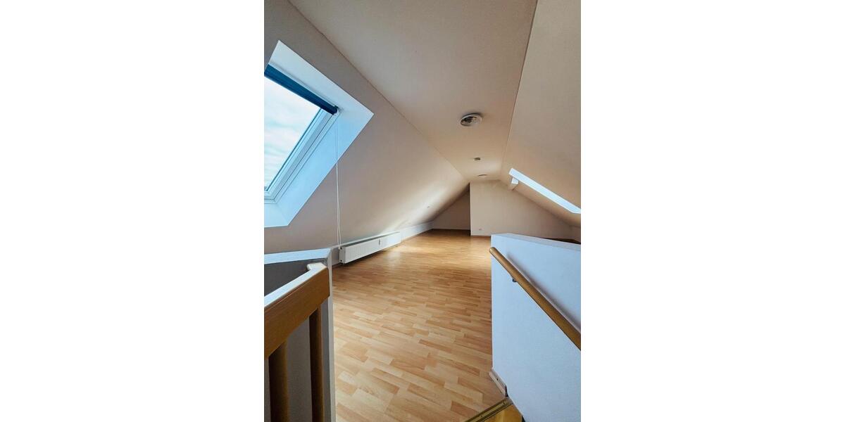 Etagenwohnung Lappersdorf - 3 Zimmer, 77 m&sup2;, 1.200&euro; | Angebot:26018207