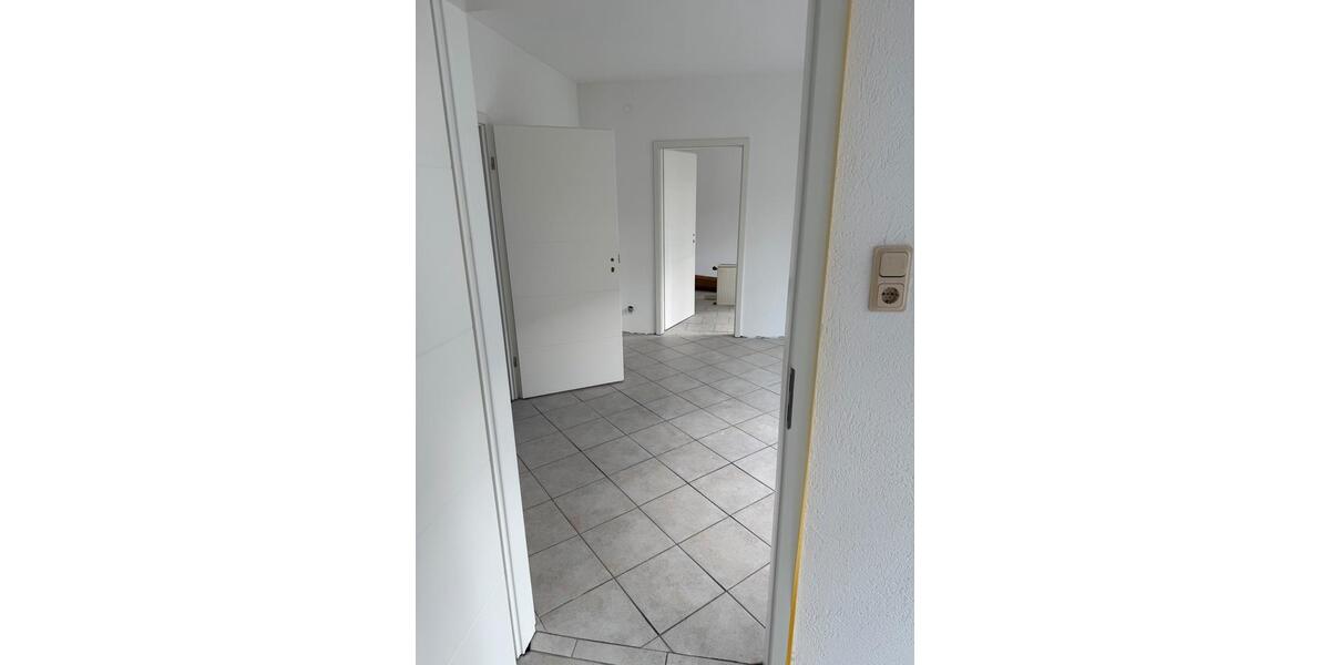 Erdgeschoßwohnung Bebra - 3 Zimmer, 70 m&sup2;, 700&euro; | Angebot:25859864