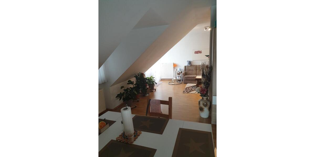 Dachgeschoßwohnung Erlenbach am Main - 2 Zimmer, 67 m&sup2;, 640&euro; | Angebot:25445186