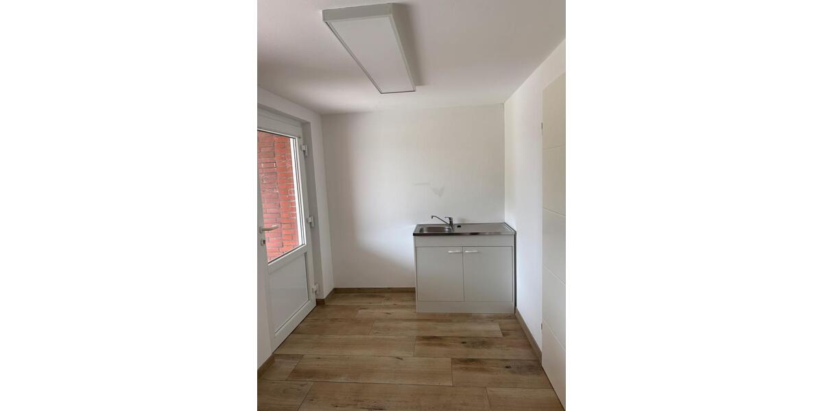 Einfamilienhaus Varel - 4.5 Zimmer, 127 m&sup2;, 1.350&euro; | Angebot:25044952