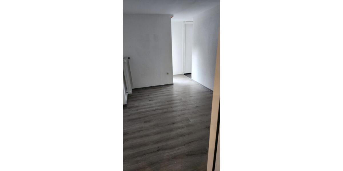 Einfamilienhaus Mehlingen - 7 Zimmer, 180 m&sup2;, 2.000&euro; | Angebot:24739345