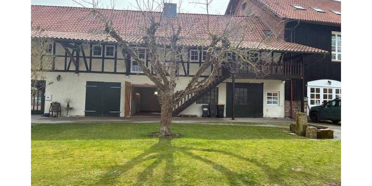 Etagenwohnung Seesen Kirchberg - 4 Zimmer, 129 m&sup2;, 895&euro; | Angebot:26344022