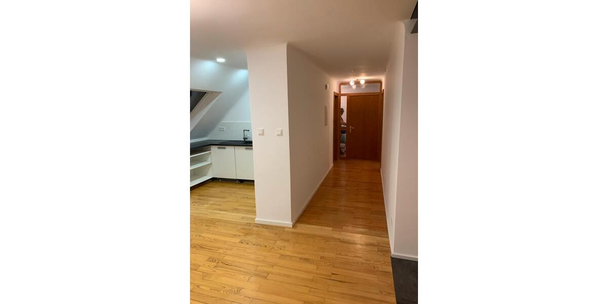 Dachgeschoßwohnung Lebach - 2 Zimmer, 63 m&sup2;, 550&euro; | Angebot:25975905