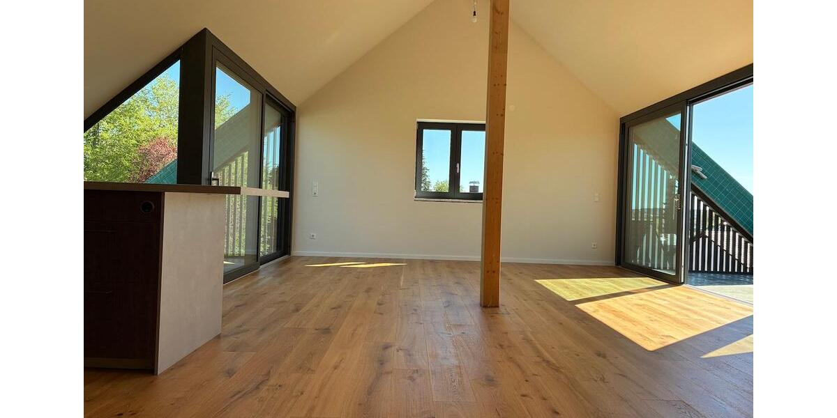 Dachgeschoßwohnung Schlier - 5.5 Zimmer, 142 m&sup2;, 2.100&euro; | Angebot:26491809