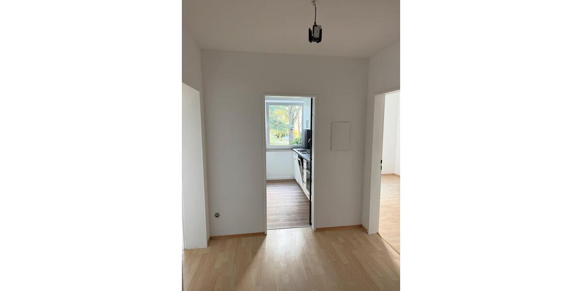 Hochparterre Gerbrunn - 3 Zimmer, 69 m&sup2;, 1.050&euro; | Angebot:25881515