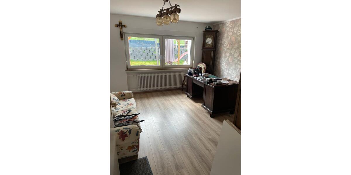 Erdgeschoßwohnung Callbach - 3 Zimmer, 89 m&sup2;, 1.250&euro; | Angebot:25945933