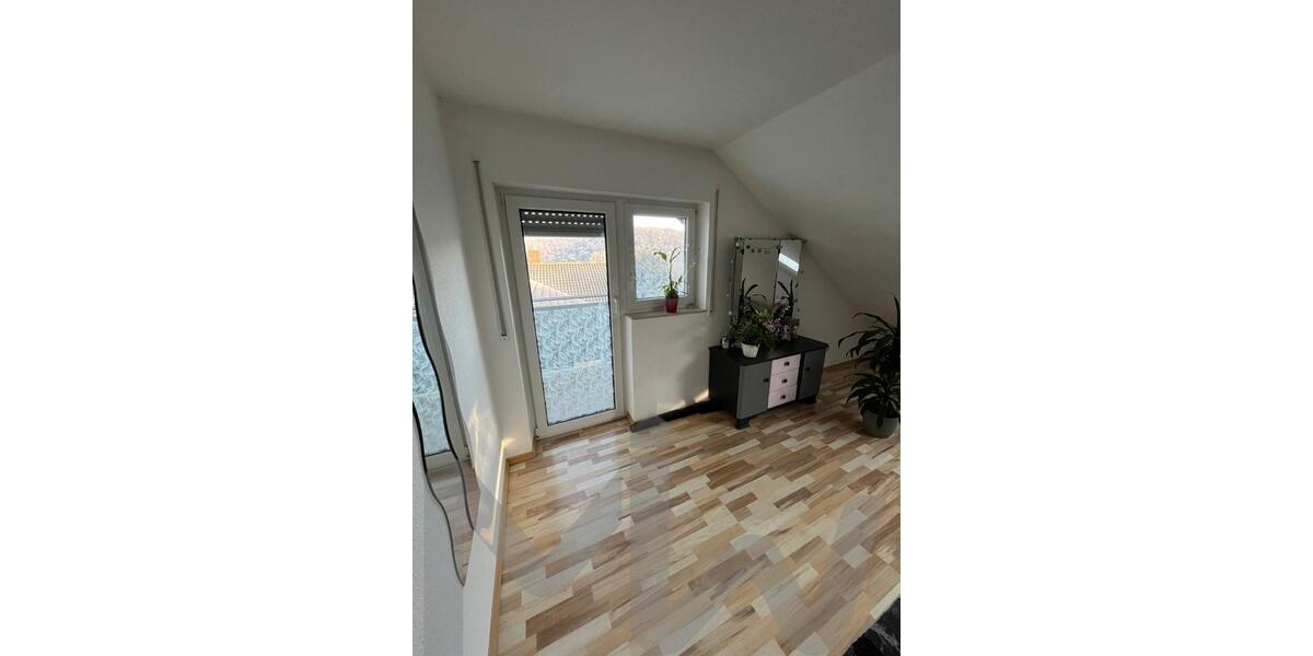 Maisonettenwohnung Höringen - 4.5 Zimmer, 159 m&sup2;, 1.000&euro; | Angebot:26350784