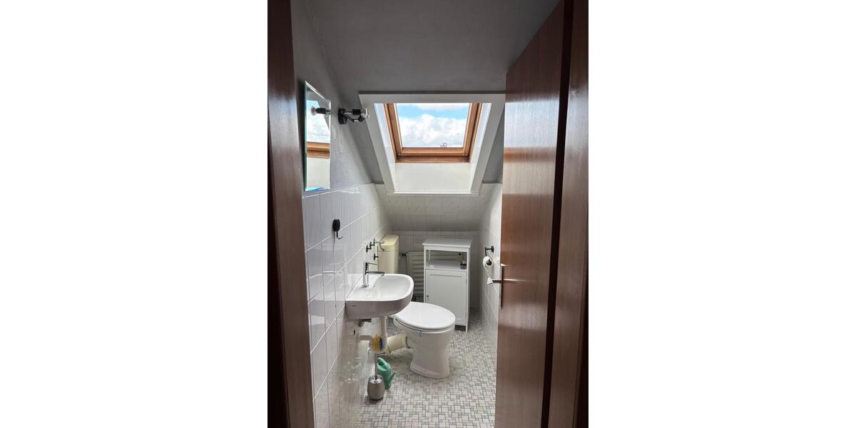 Dachgeschoßwohnung Löhne - 3 Zimmer, 75 m&sup2;, 600&euro; | Angebot:26605409