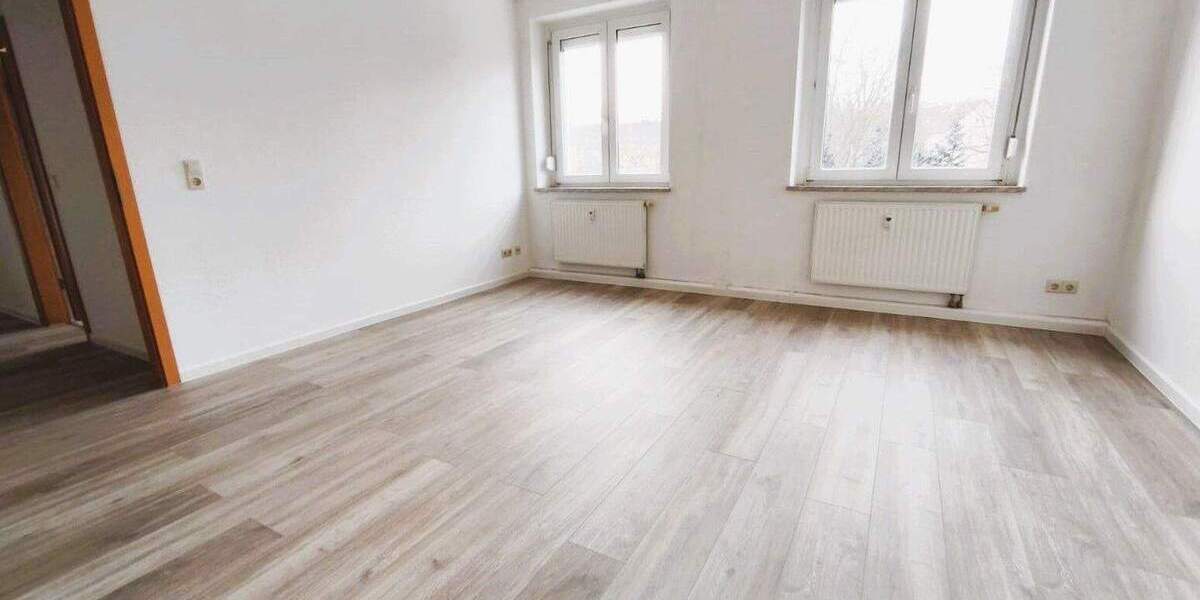 Etagenwohnung Bitterfeld Wolfen - 2 Zimmer, 65 m&sup2;, 455&euro; | Angebot:25704656