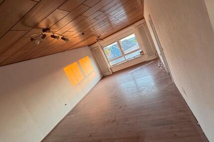 Großzügige Wohnung mit Terrasse und Balkon in Wemmetsweiler 4 zimmer