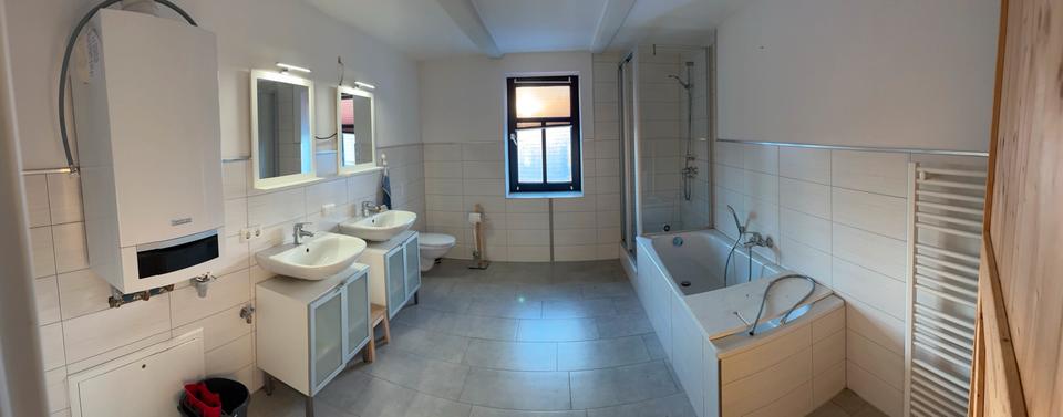 Dachgeschoßwohnung Artern - 3.5 Zimmer, 70 m&sup2;, 870&euro; | Angebot:24841603