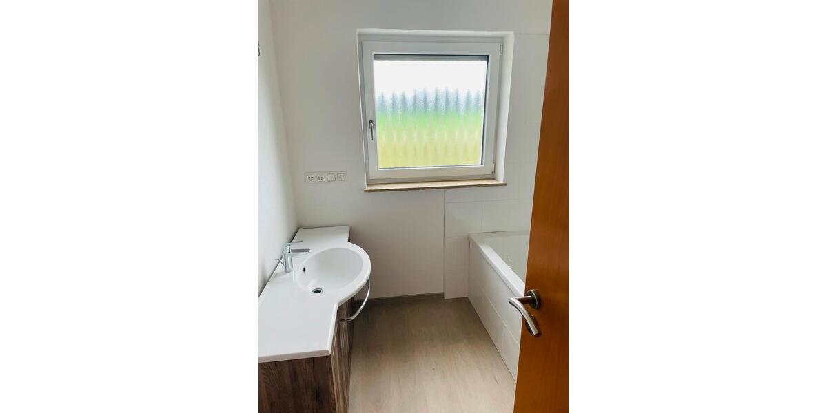 Etagenwohnung Lauingen (Donau) - 3 Zimmer, 89 m&sup2;, 1.000&euro; | Angebot:26023265