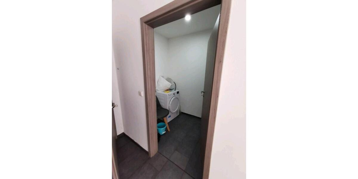 Wohnen auf Zeit Siegen Dillnhütten - 3 Zimmer, 350 m&sup2;, 450&euro; | Angebot:25922898