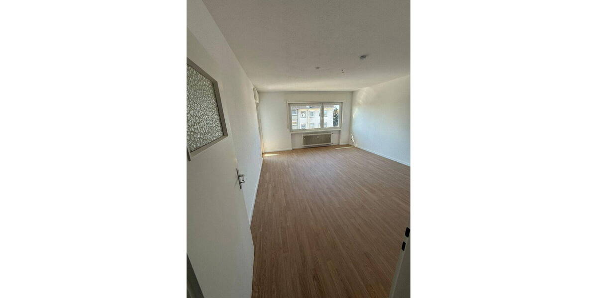 Etagenwohnung Eggenstein-Leopoldshafen Eggenstein - 4 Zimmer, 98 m&sup2;, 1.300&euro; | Angebot:26177542