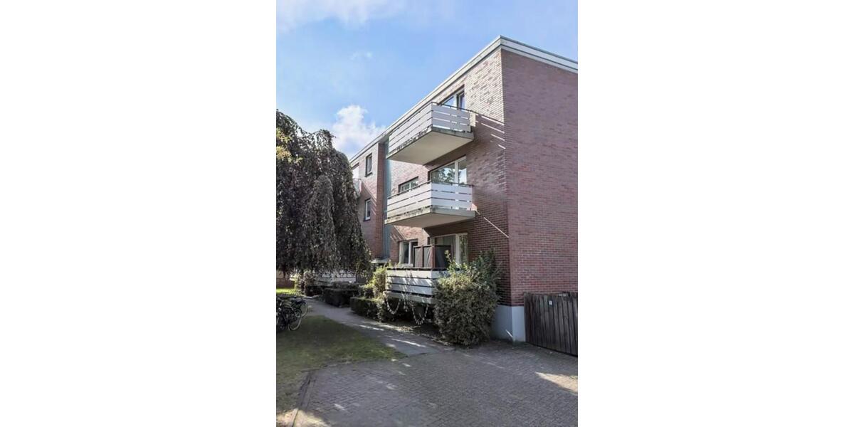 RESERVIERT - 2-Zimmer Etagenwohnung teilrenoviert und bezugsfrei 2 zimmer