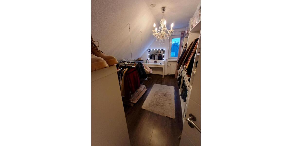 Dachgeschoßwohnung Hagen Hagen-Nord - 4 Zimmer, 84 m&sup2;, 890&euro; | Angebot:24934993