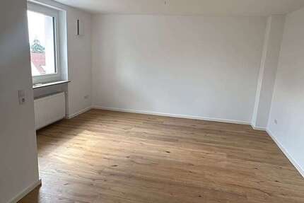 Wohnung Weißenburg - 2 Zimmer, 65 m&sup2;, 580&euro; | Angebot:27372279