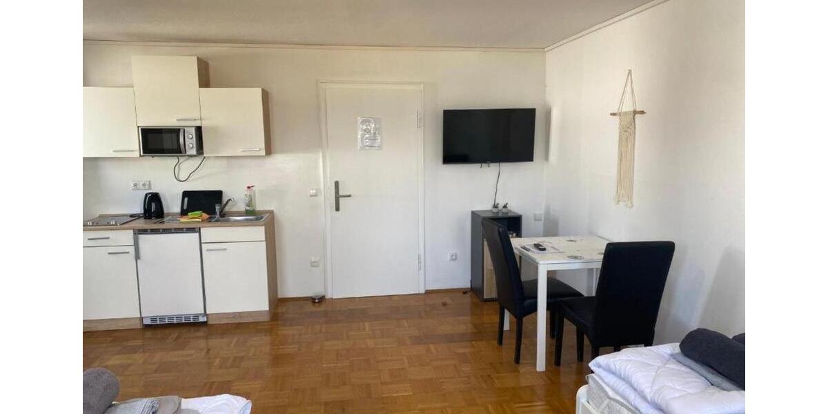 Wohnen auf Zeit Selbitz - 6 Zimmer, 270 m&sup2;, 29&euro; | Angebot:22032017