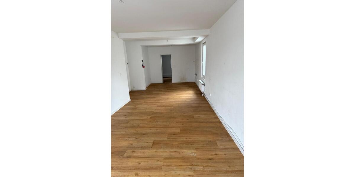 Erdgeschoßwohnung Nauen - 5 Zimmer, 108 m&sup2;, 989&euro; | Angebot:24943907