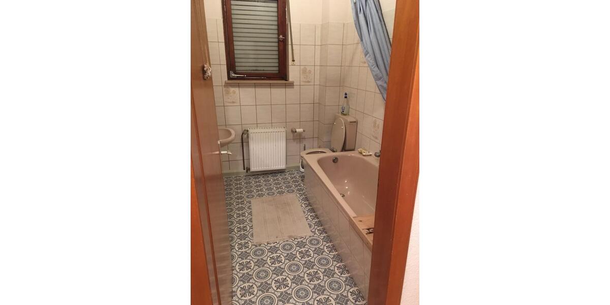 Wohnen auf Zeit Marsberg - 3 Zimmer, 13 m&sup2;, 225&euro; | Angebot:24875307