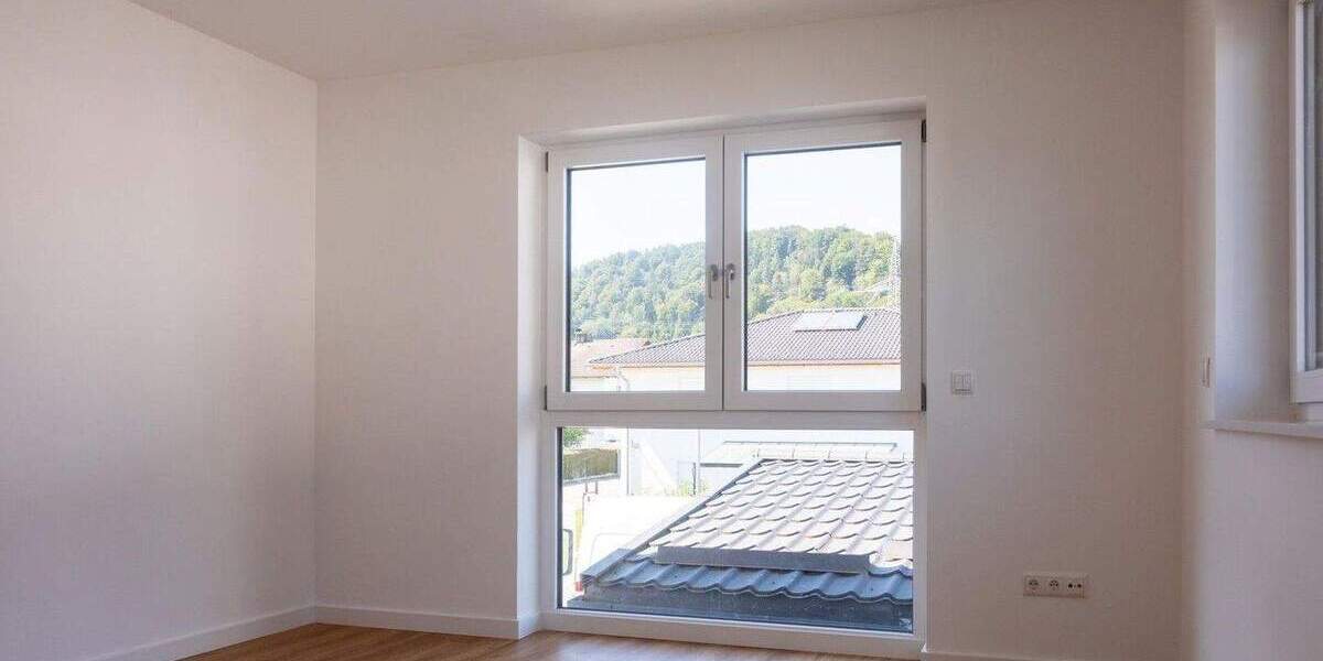 Doppelhaushälfte Simbach am Inn Simbach - 7 Zimmer, 150 m&sup2;, 2.050&euro; | Angebot:24974356