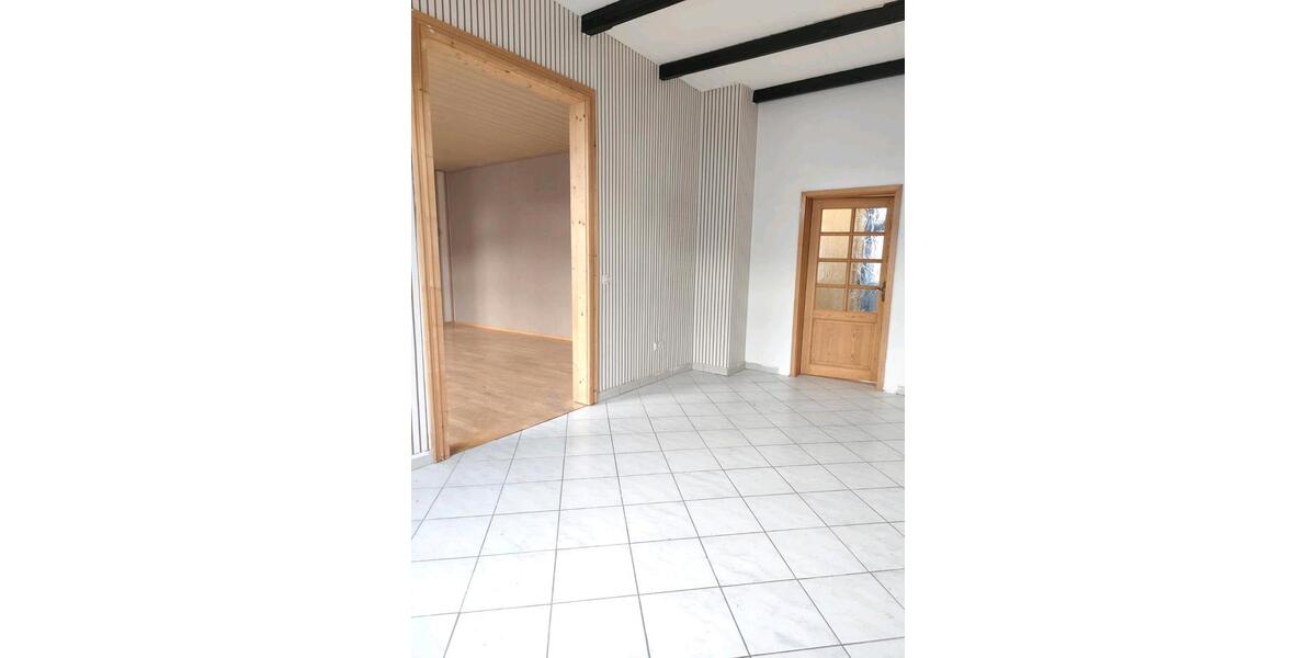 Etagenwohnung Aue-Bad Schlema Bad Schlema - 4 Zimmer, 133 m&sup2;, 665&euro; | Angebot:24977607