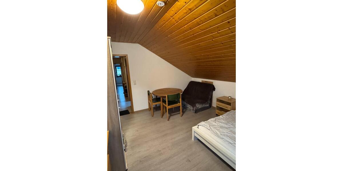 Wohnen auf Zeit Waldbüttelbrunn - 1 Zimmer, 18 m&sup2;, 470&euro; | Angebot:25871212