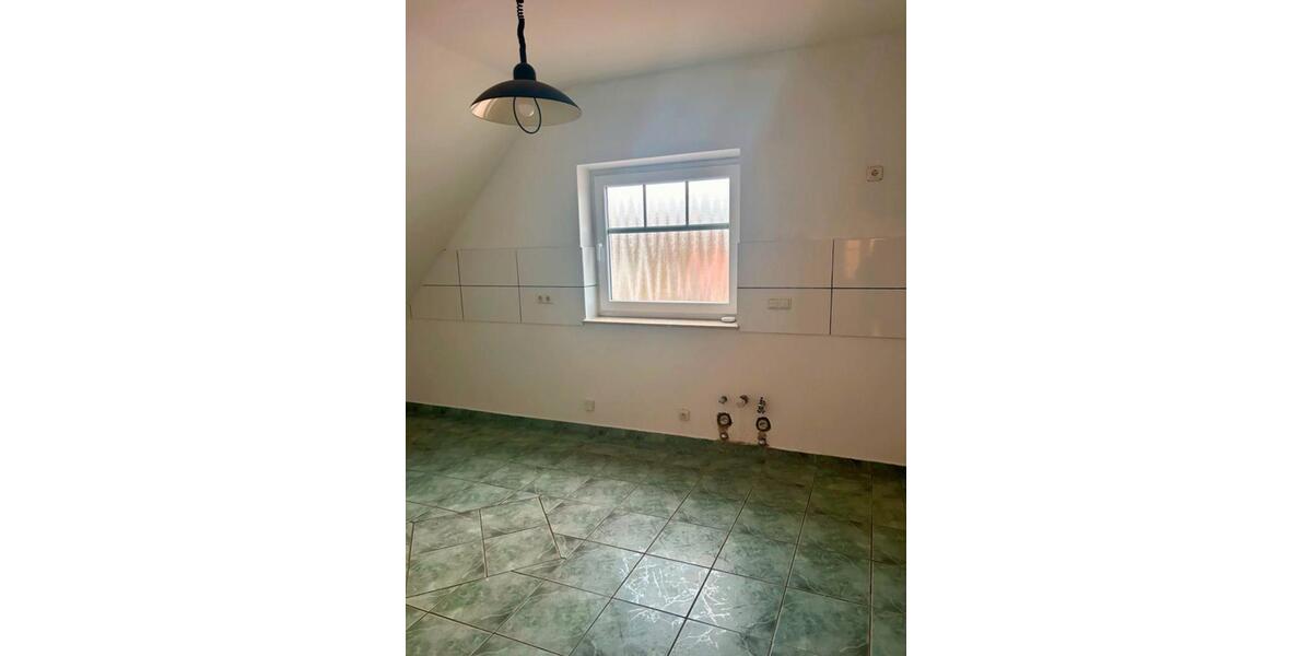 Dachgeschoßwohnung Hespe - 3 Zimmer, 100 m&sup2;, 700&euro; | Angebot:26049231