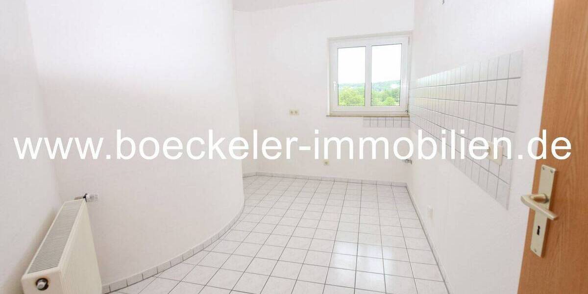 Etagenwohnung Naumburg - 3 Zimmer, 63 m&sup2;, 390&euro; | Angebot:26017630