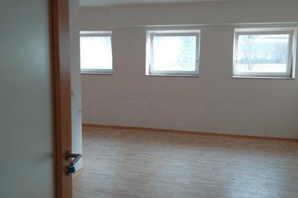 Wohnung Zeulenroda-Triebes Triebes - 4 Zimmer, 104 m&sup2;, 780&euro; | Angebot:26169251