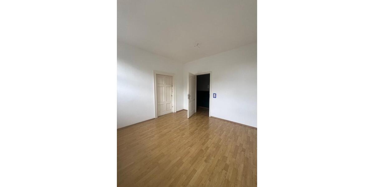 Etagenwohnung Staßfurt - 5 Zimmer, 108 m&sup2;, 575&euro; | Angebot:22253955
