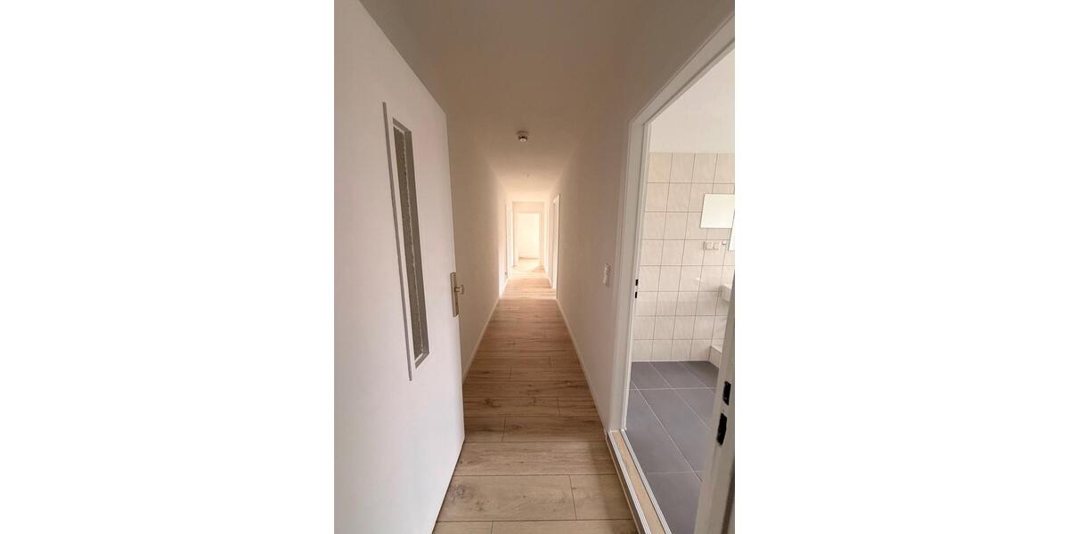 Erikastraße 15, SZ-Bad | Frisch renovierte, stadtnahe 4-Zimmerwohnung 4 zimmer