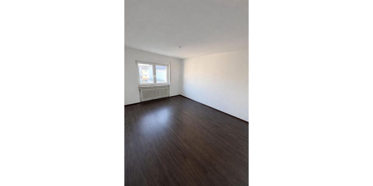 Etagenwohnung Trebur - 3 Zimmer, 114 m&sup2;, 1.550&euro; | Angebot:25936574