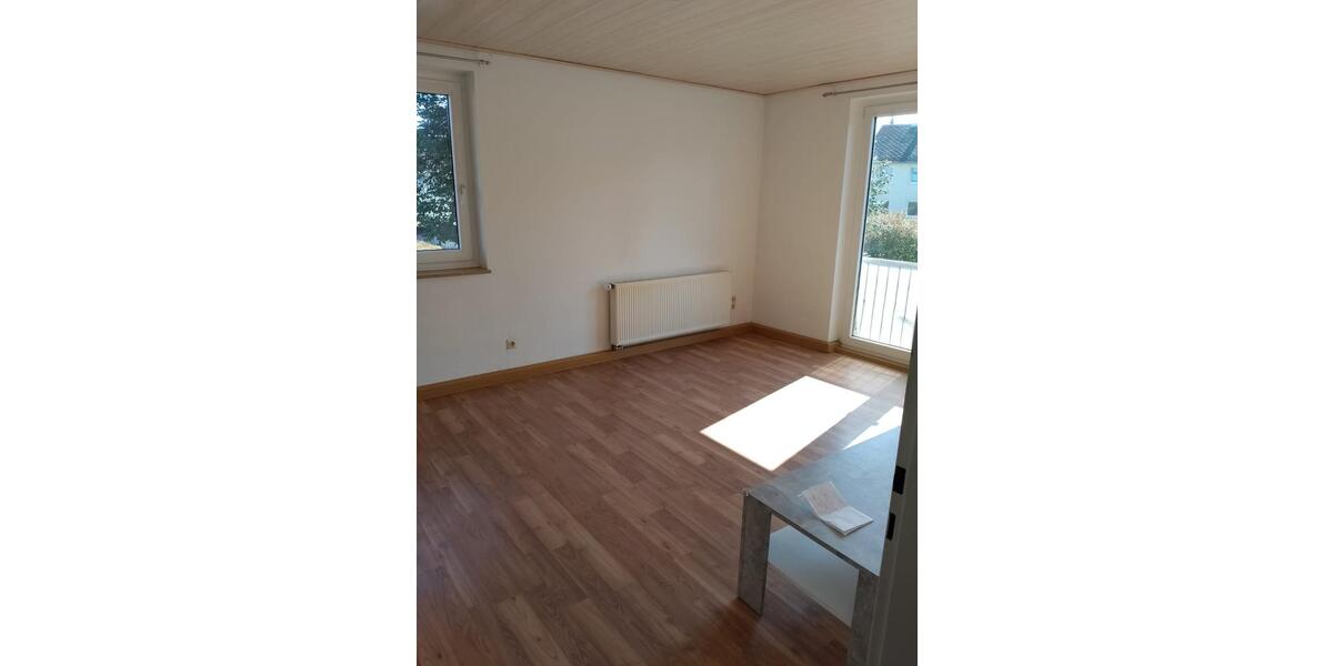 Etagenwohnung Kirchenlamitz Hohenbuch - 3 Zimmer, 58 m&sup2;, 340&euro; | Angebot:26018699