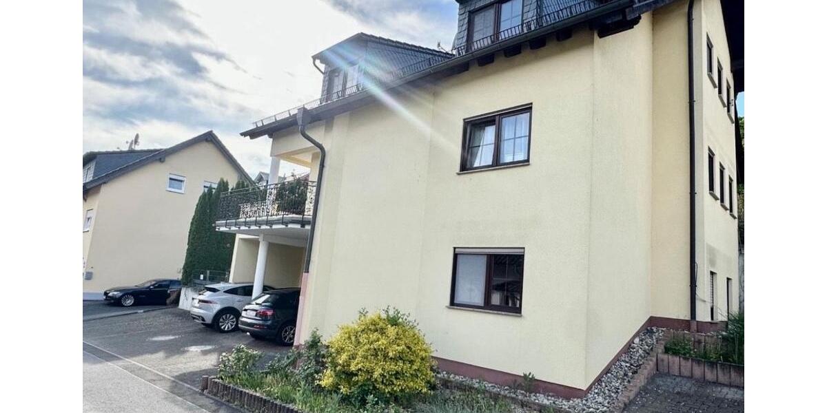 Etagenwohnung Wächtersbach - 4 Zimmer, 95 m&sup2;, 950&euro; | Angebot:24733672