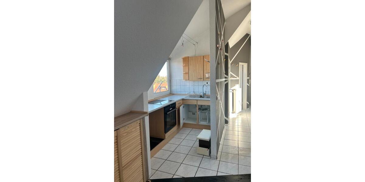 Dachgeschoßwohnung Neukieritzsch - 3 Zimmer, 71 m&sup2;, 600&euro; | Angebot:25986541