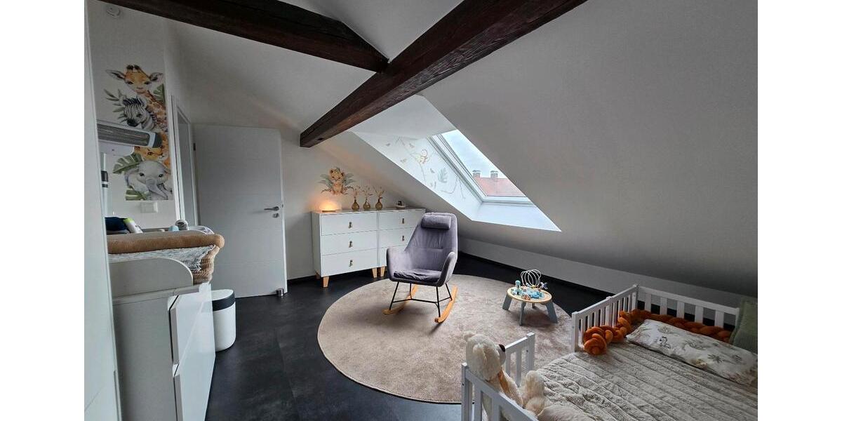 Schöne 5 Zimmerwohnung auf zwei Ebenen mit tollem Ausblick 5 zimmer