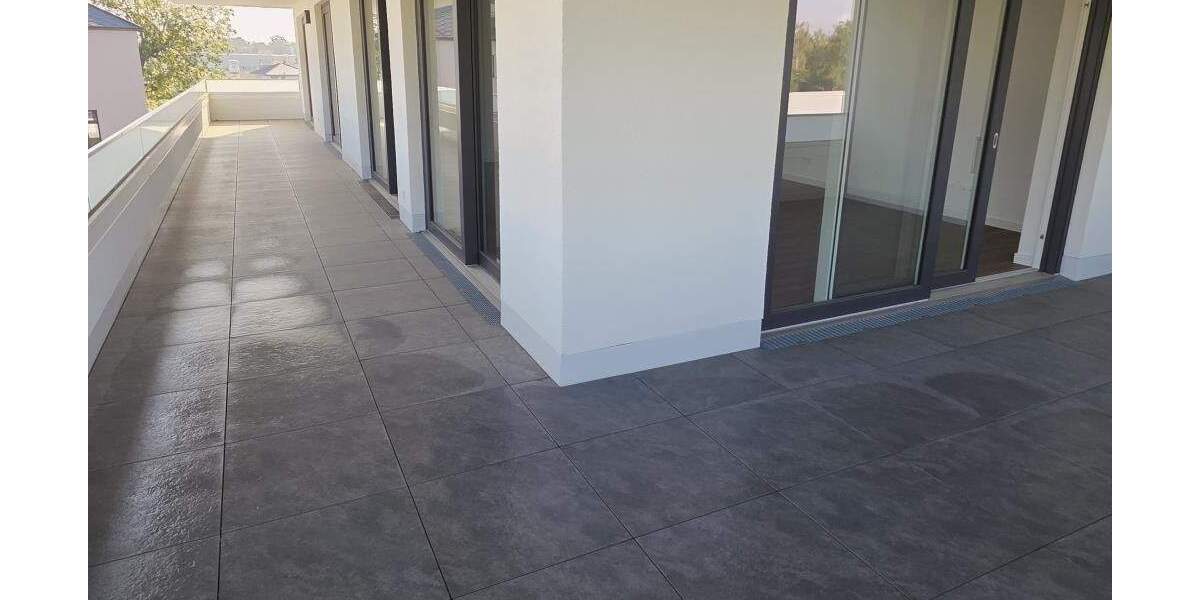 Etagenwohnung Döbeln - 2 Zimmer, 105 m&sup2;, 1.214&euro; | Angebot:25708998