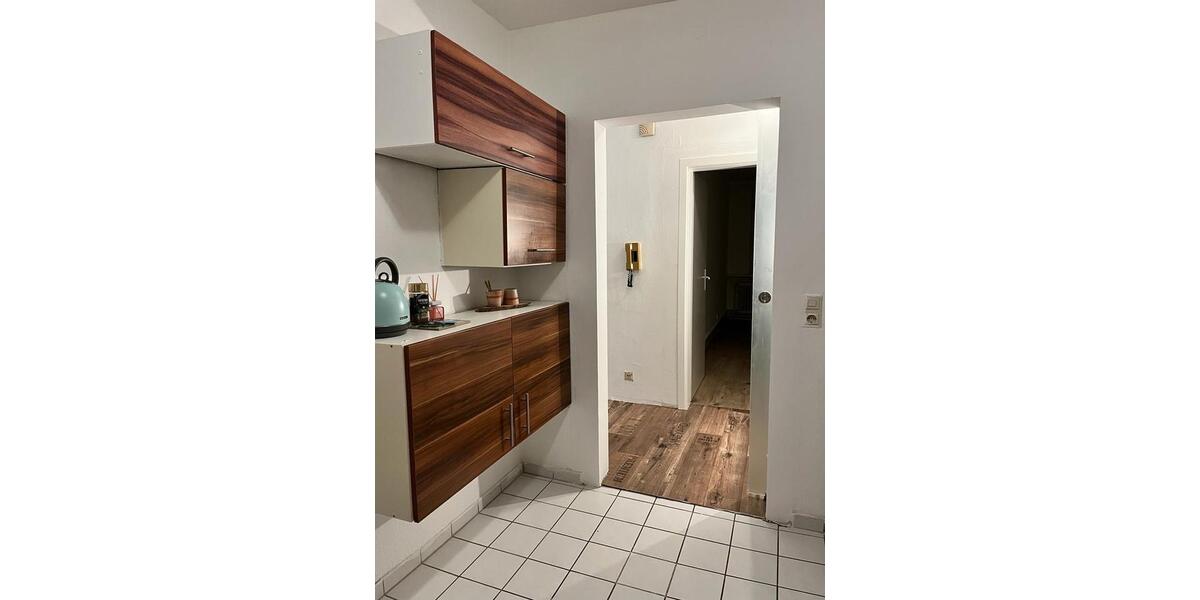 Wohnen auf Zeit Tuttlingen - 4 Zimmer, 7 m&sup2;, 200&euro; | Angebot:24843160