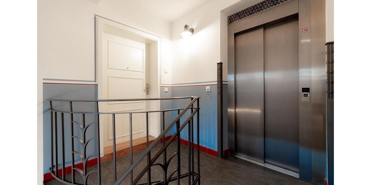 Exklusives Penthouse im denkmalgeschützten Lahmann-Sanatorium. 4 zimmer