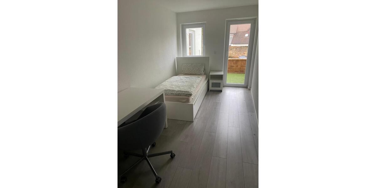 WG für Studierende der Finanzschule Edenkoben 8 zimmer