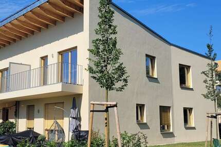 Wohnung Markkleeberg - 2 Zimmer, 80 m&sup2;, 1.600&euro; | Angebot:27031306