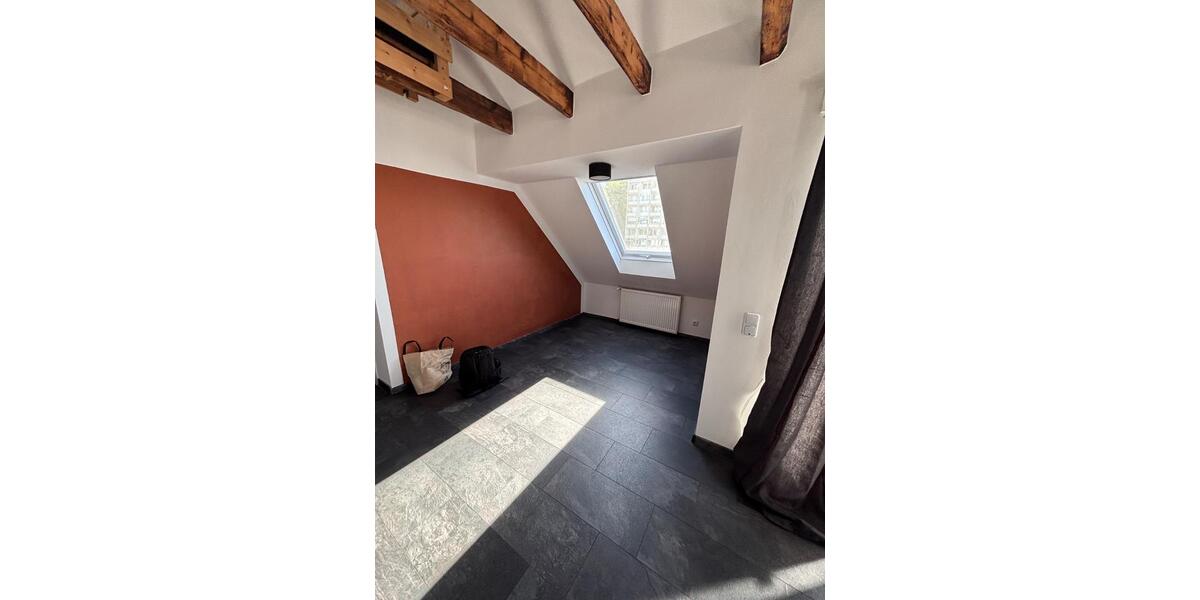 Etagenwohnung Wuppertal - 2.5 Zimmer, 76 m&sup2;, 725&euro; | Angebot:26423994