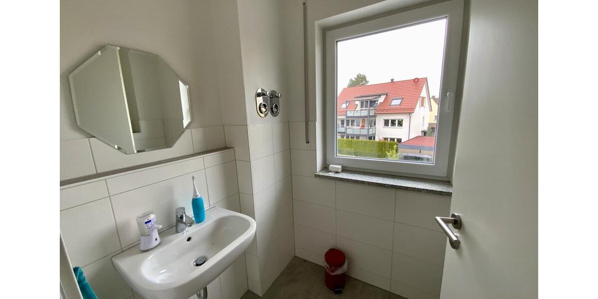 Etagenwohnung Schrobenhausen - 3 Zimmer, 105 m&sup2;, 1.000&euro; | Angebot:26266943