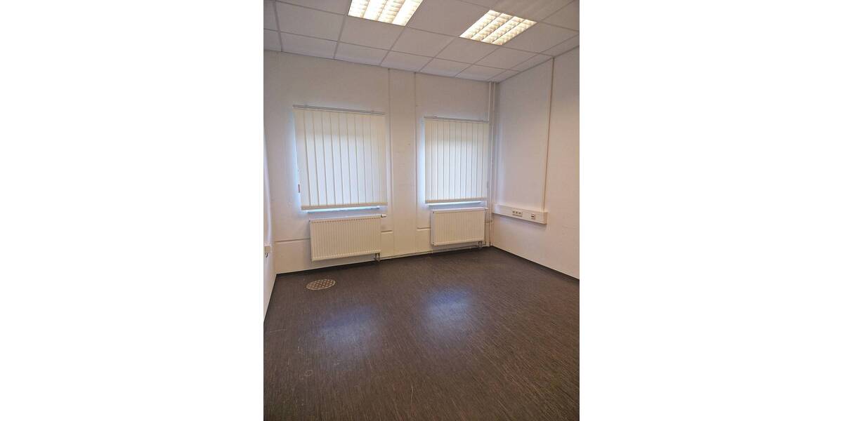 Gewerbeobjekt Döbeln Sörmitz - 5 Zimmer, 2 m&sup2;, 10.410&euro; | Angebot:25743298