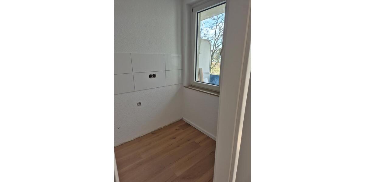 Etagenwohnung Leverkusen Opladen - 1 Zimmer, 33 m&sup2;, 700&euro; | Angebot:25903112