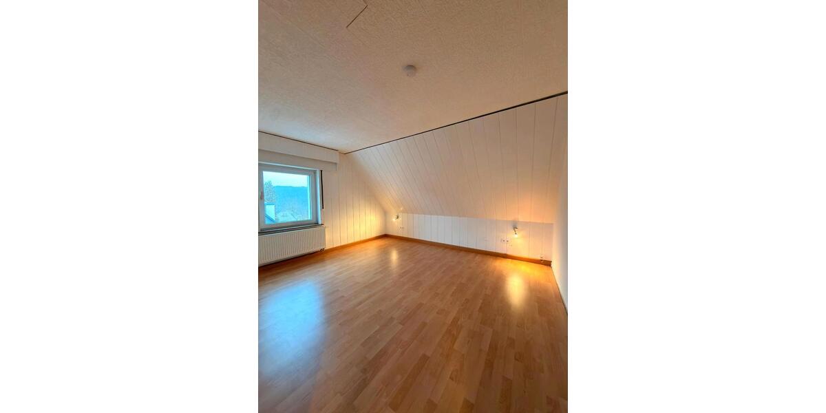 Dachgeschoßwohnung Ennepetal - 2 Zimmer, 63 m&sup2;, 510&euro; | Angebot:24691913